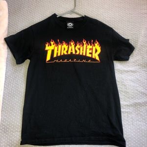 THRASHER tee
